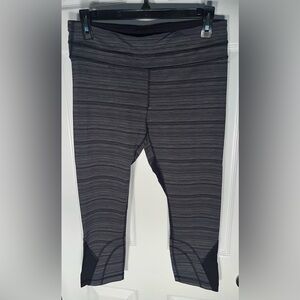 Women’s Lululemon Run Inspire Crop II (mesh) Cyber Stripe Deep Coal Black Size 8